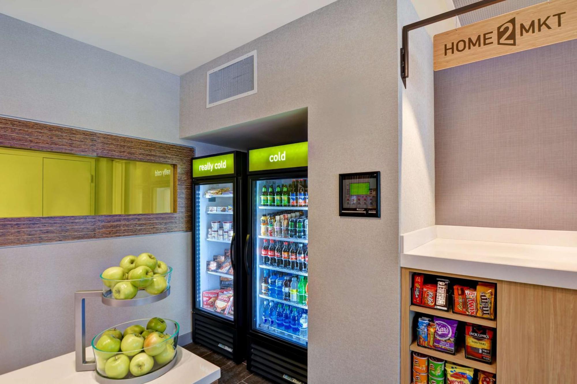 Hotel Home2 By Hilton Naples I-75 Pine Ridge Road 3*